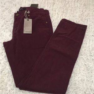 NWT 21 Men An American Brand Slim/Mince Burgundy Men’s Pants Size 30 X 31